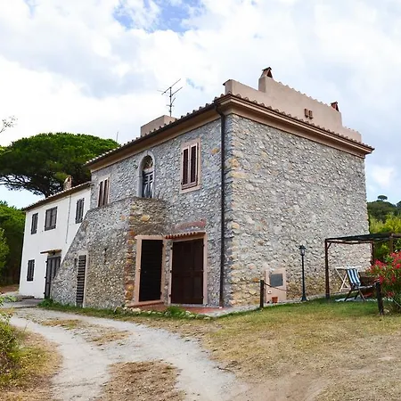 In Casale Toscano Procchio (Isola d'Elba)